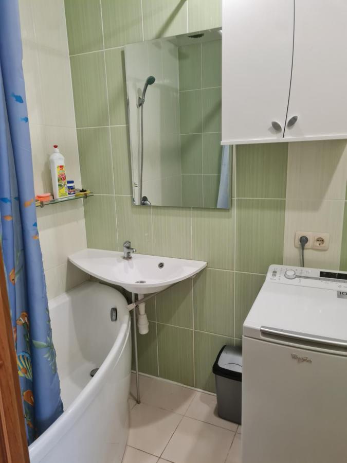 Ziemielu Mols Apartaments/Pirma Linija Pie Juras Liepāja Екстериор снимка