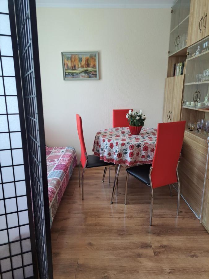Ziemielu Mols Apartaments/Pirma Linija Pie Juras Liepāja Екстериор снимка